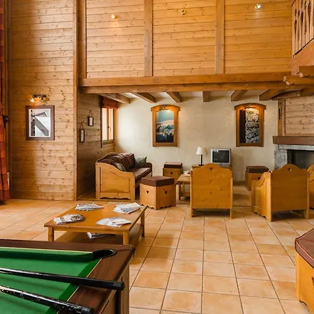 Aparthotel Lagrange L'arollaie 4*